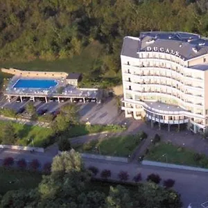 hotel-ducale-tabiano.emilia-romagnahotels.net/