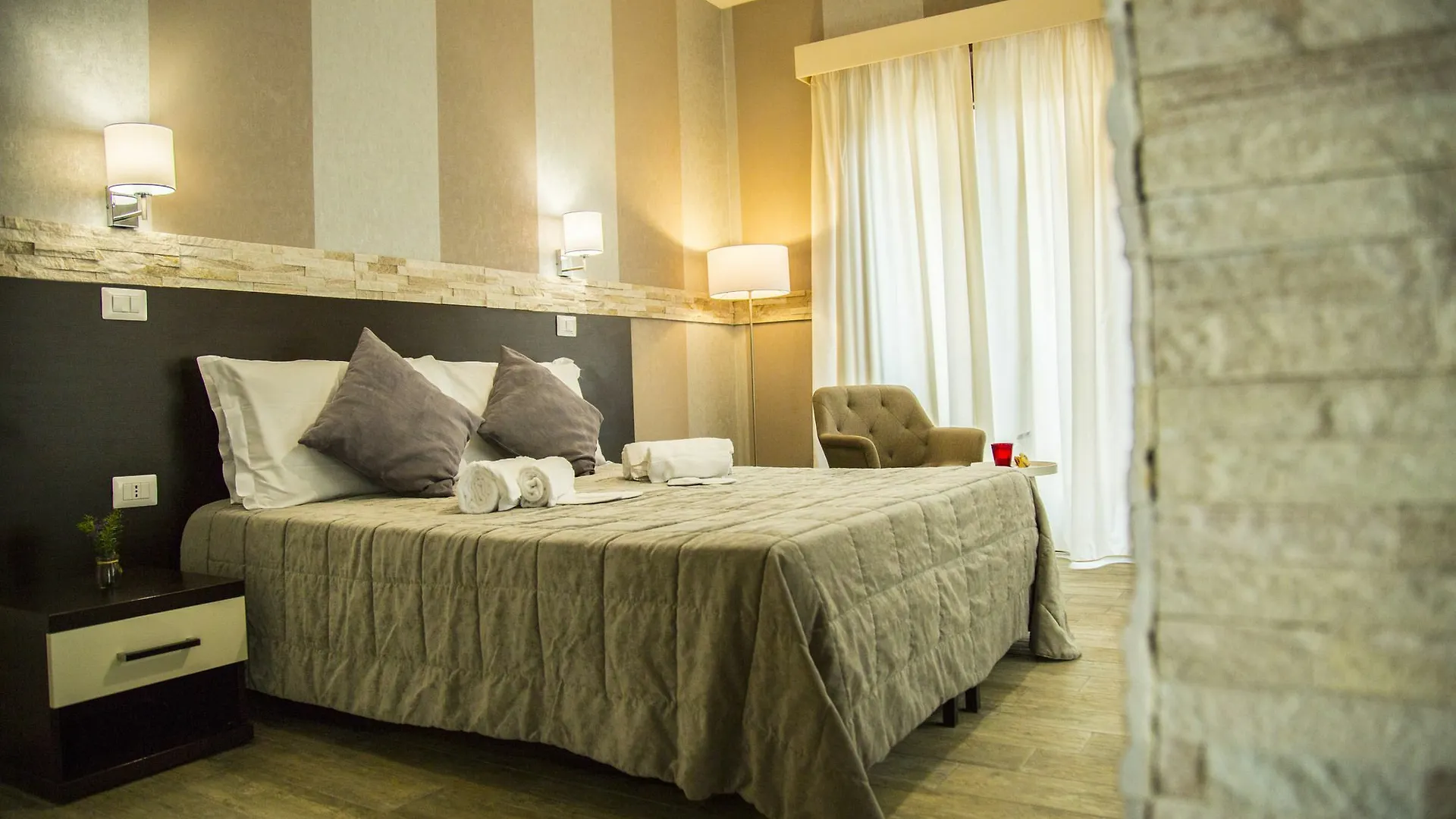 Santamaria Inn Рим