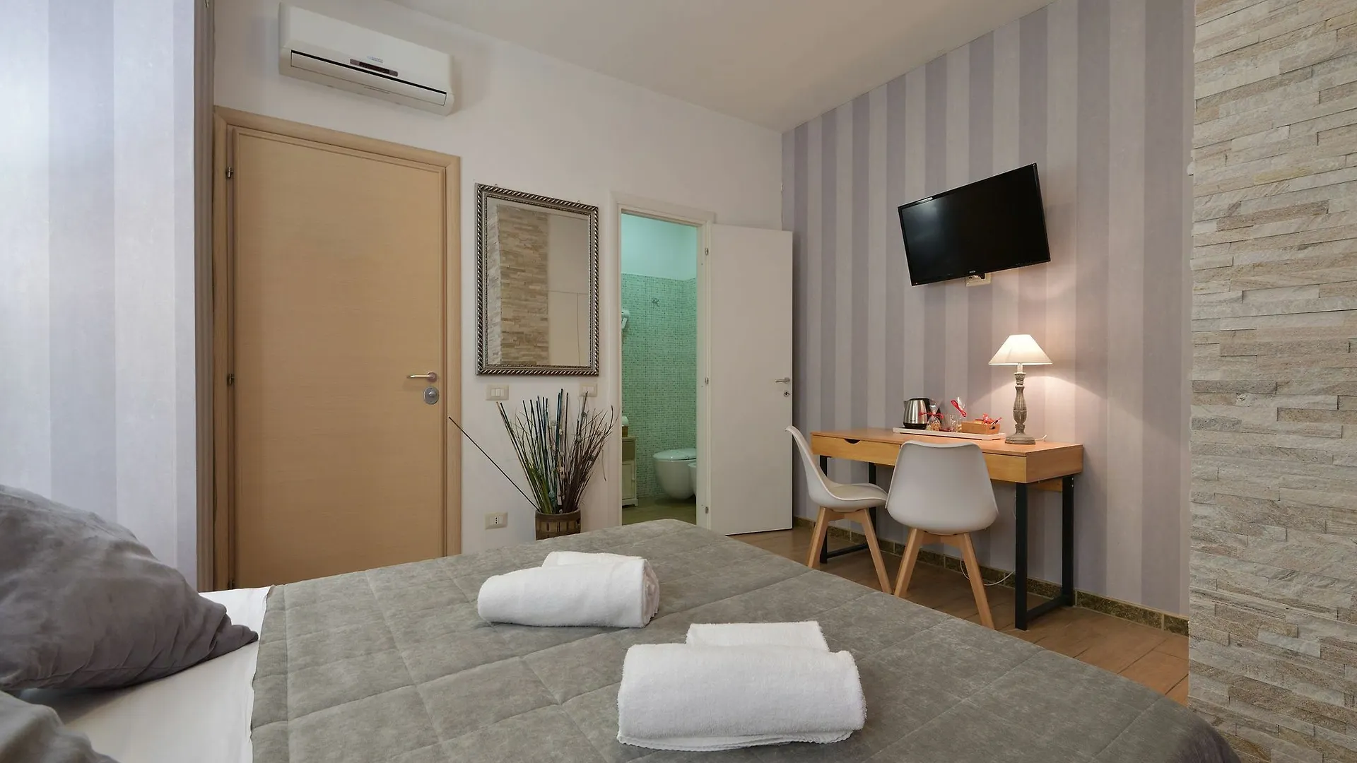 Santamaria Inn Рим Гостевой дом